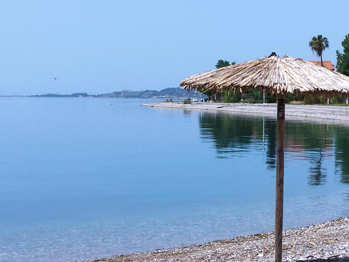 Nafpaktos Beach Apartment Exterior photo