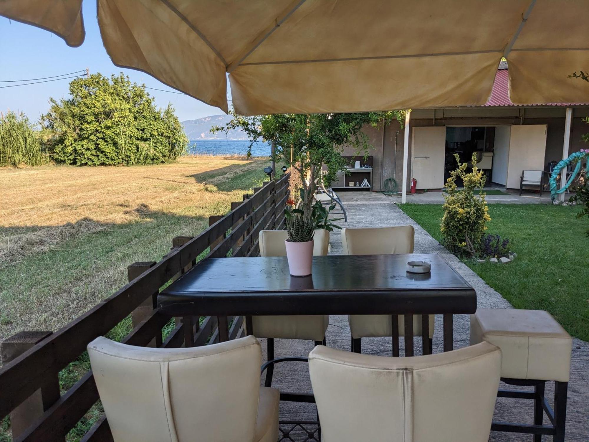 Nafpaktos Beach Apartment Exterior photo